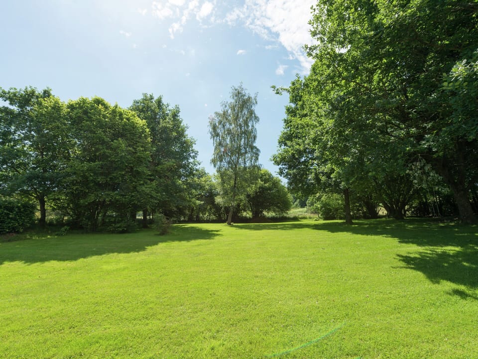 Cottage | Garden