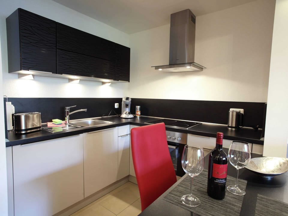 Apartment | Private kitchen | Cookware/dishes/utensils