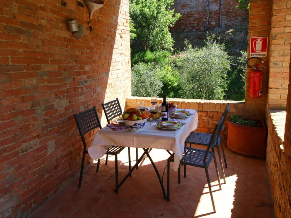 House | Dining