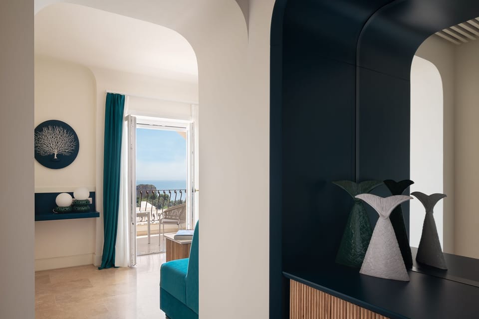 1 bedroom, Frette Italian sheets, premium bedding, down comforters