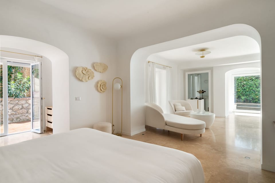 Junior Suite Jacuzzi | 1 bedroom, Frette Italian sheets, premium bedding, down comforters