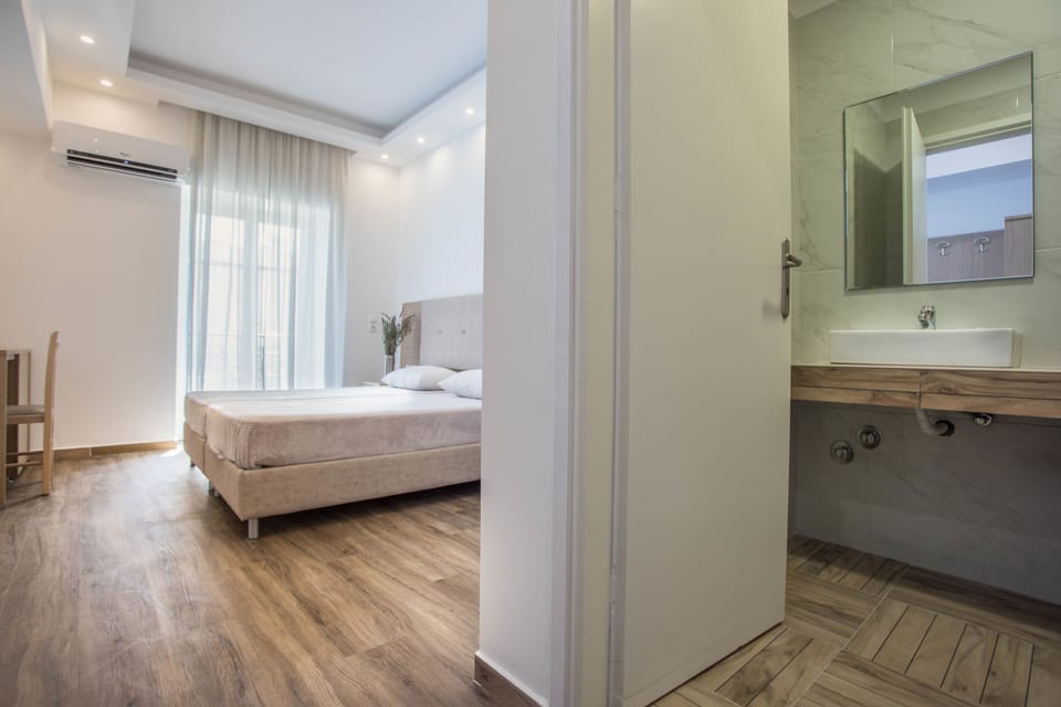 Double Room | Bathroom | Hair dryer, towels