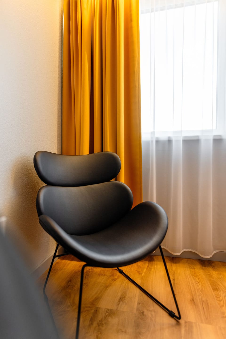 Desk, laptop workspace, blackout drapes, free WiFi
