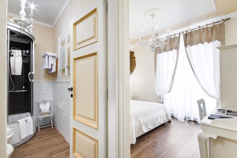 Egyptian cotton sheets, premium bedding, memory foam beds, minibar