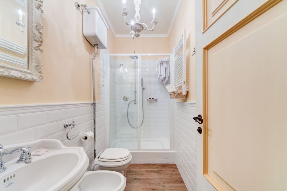 Luxury Double Room Single Use, 1 Double Bed, City View | Bathroom | Shower, rainfall showerhead, designer toiletries, hair dryer