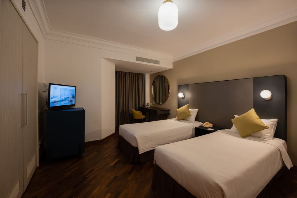 Premium bedding, minibar, in-room safe, desk