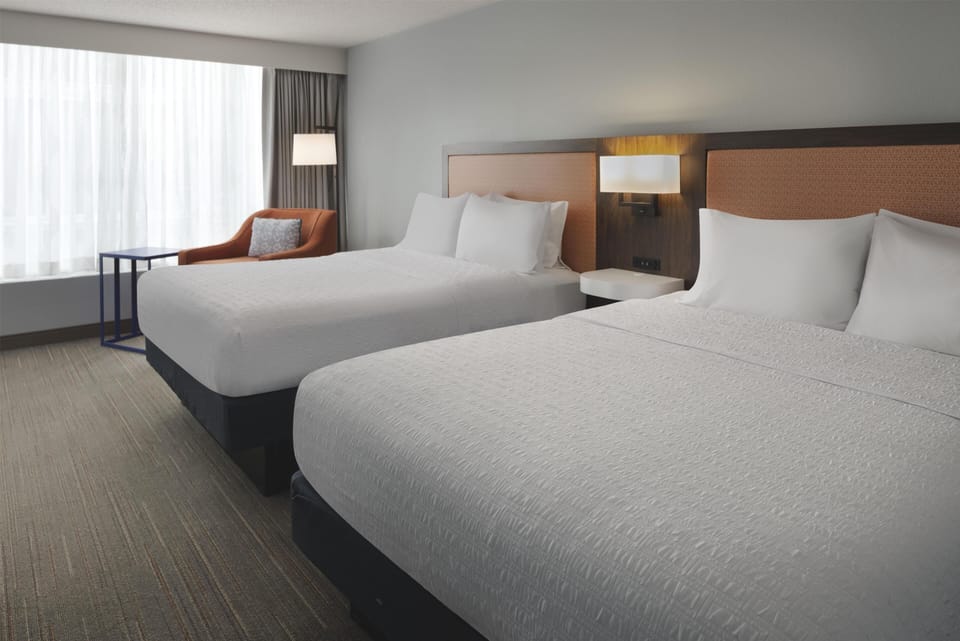 1 Bedroom Queen Suite Oceanfront | Premium bedding, in-room safe, blackout drapes, iron/ironing board