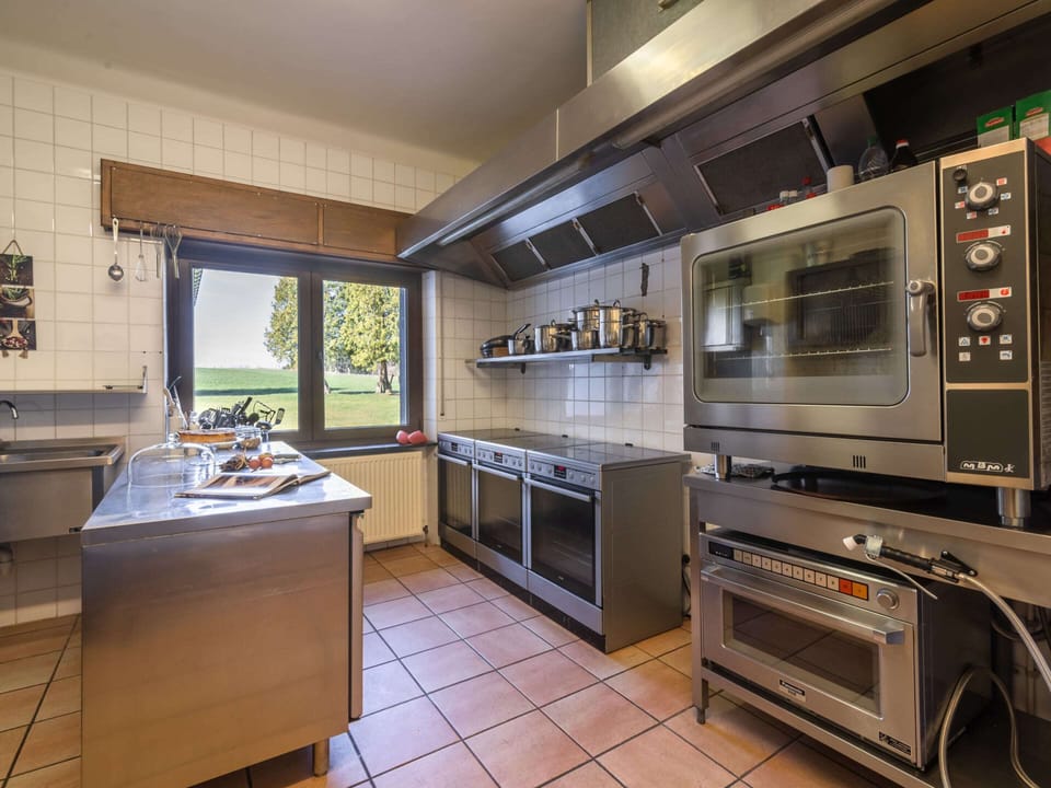 House | Private kitchen | Fridge, highchair