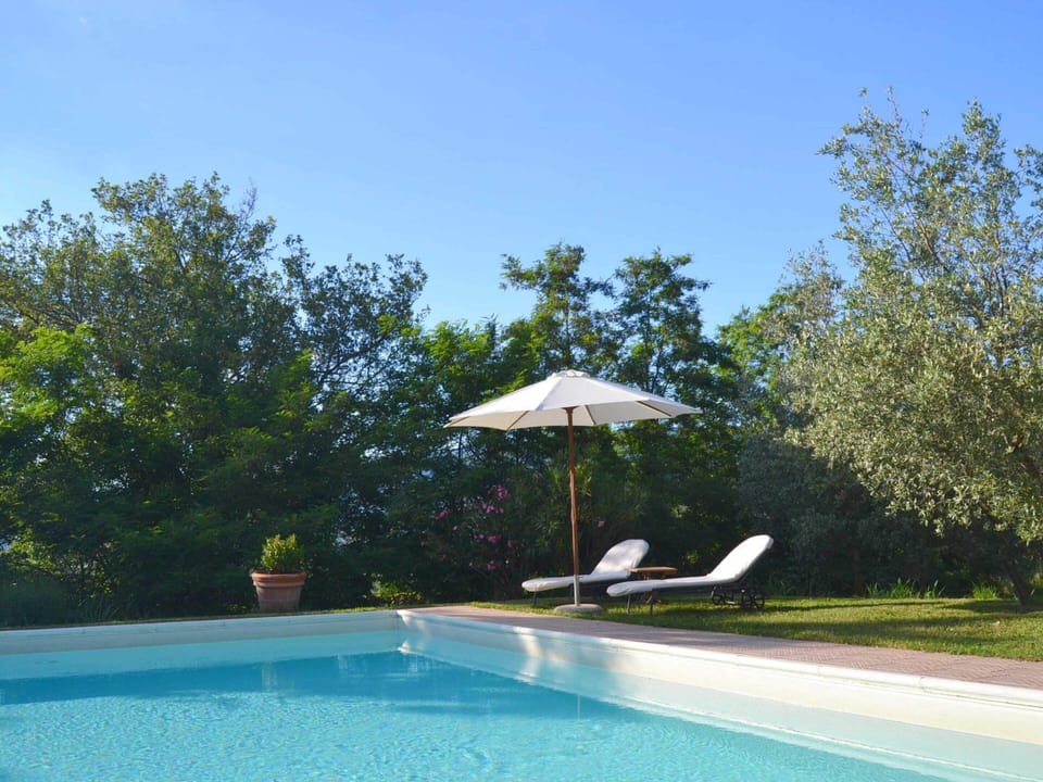 Cottage | Pool | Indoor pool, outdoor pool