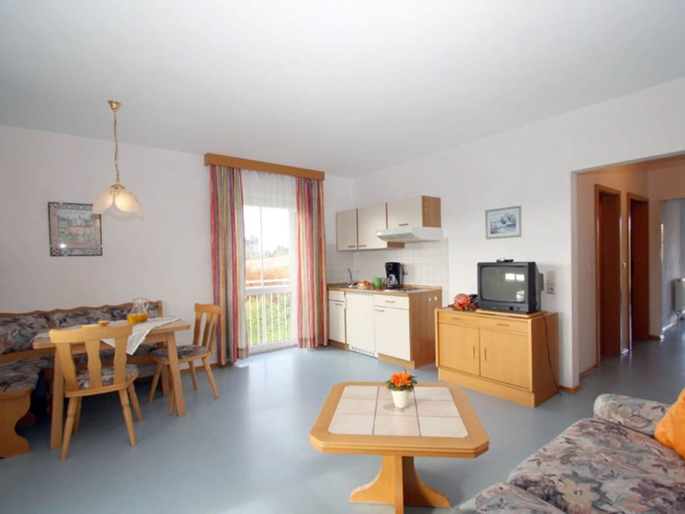 Apartment | Dining