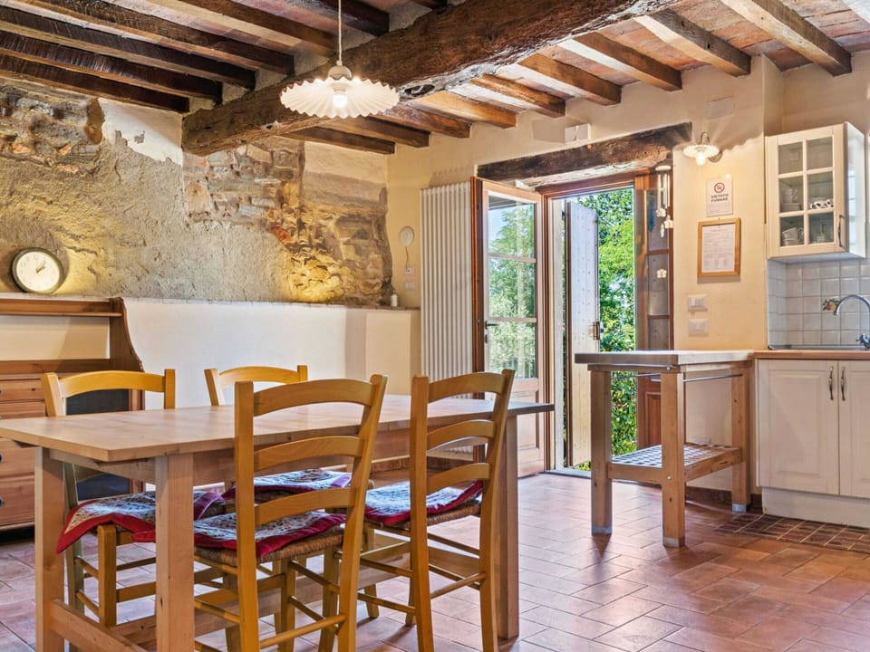 House | Dining