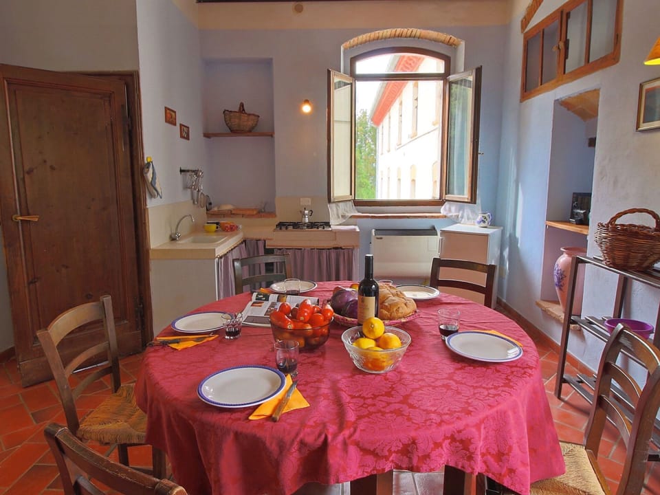 House | Dining