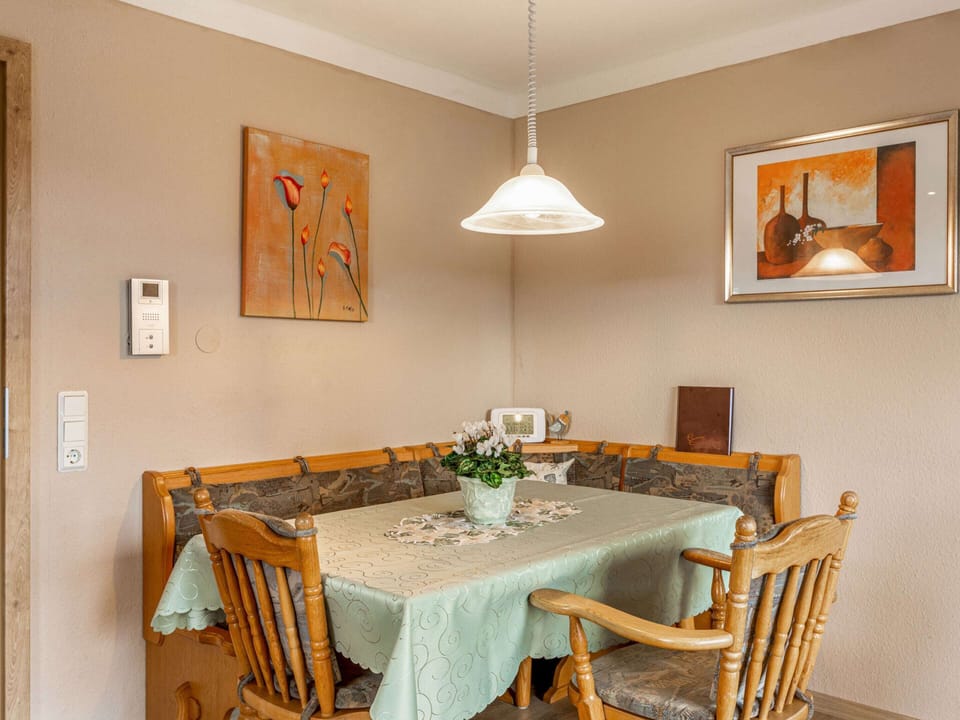 House | Dining