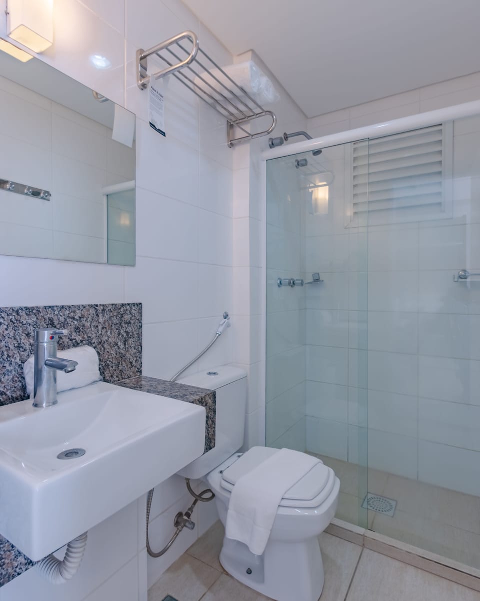 Shower, free toiletries, hair dryer, towels