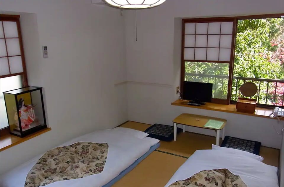 Standard Twin Room with Shared Bath, Non Smoking (RSVP private hot spring available upon check-in) | Desk, blackout drapes, free WiFi, bed sheets