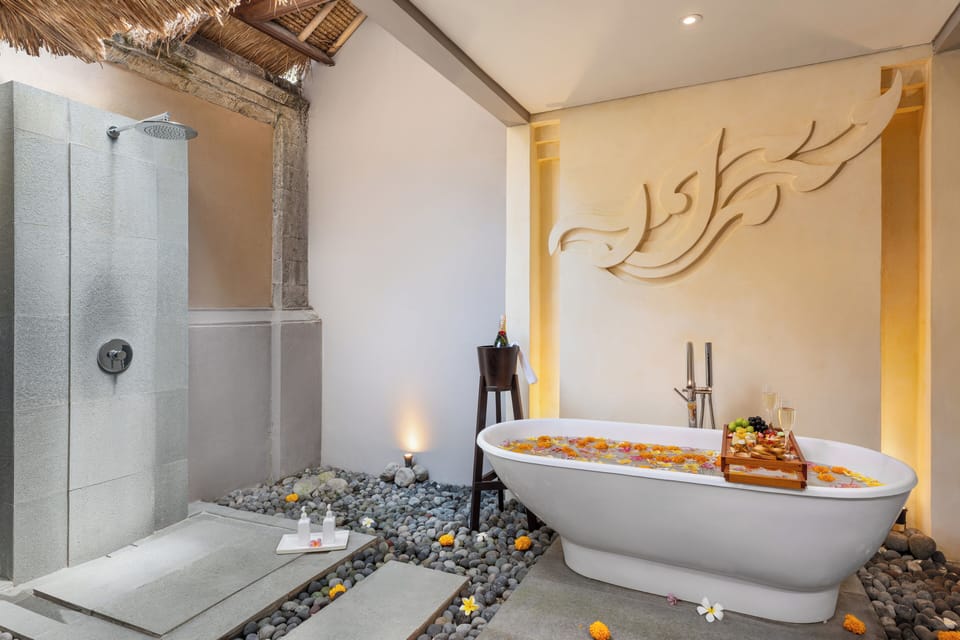 Valley Villa, 2 Bedrooms, Private Pool with Special Deal  | Bathroom | Separate tub and shower, deep soaking tub, rainfall showerhead