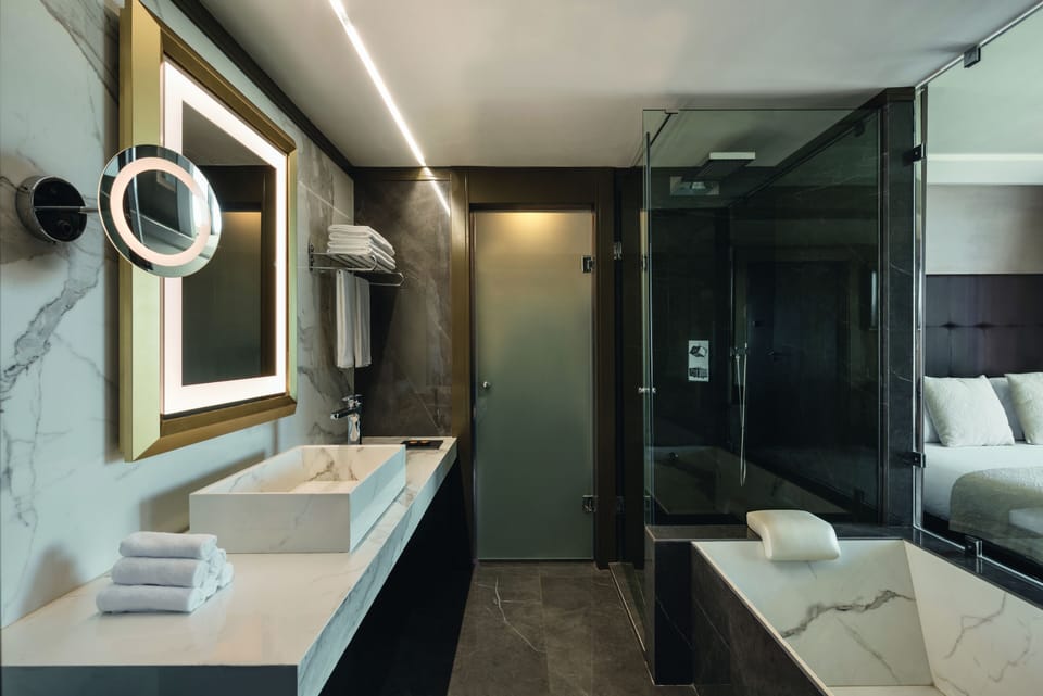 Combined shower/tub, free toiletries, hair dryer, bathrobes