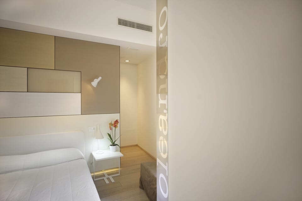 Double Room | Down comforters, minibar, in-room safe, individually decorated