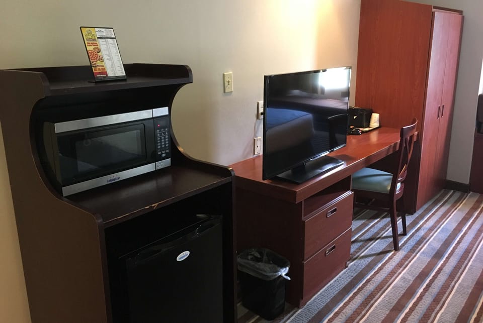 Desk, iron/ironing board, free WiFi, bed sheets