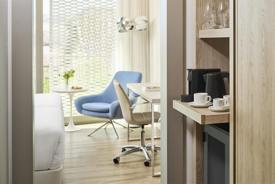 Minibar, in-room safe, desk, blackout drapes