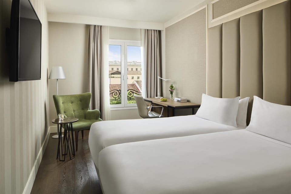 Premium bedding, minibar, in-room safe, desk