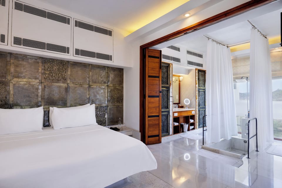 Aravali Suite | 1 bedroom, minibar, in-room safe, desk