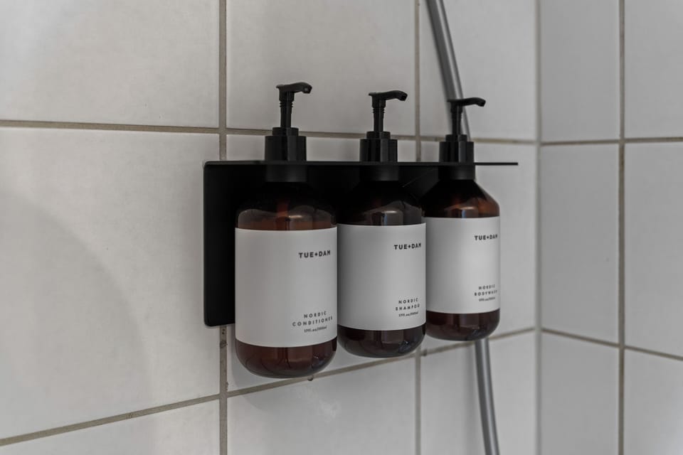 Suite | Bathroom | Free toiletries, hair dryer, heated floors (bathroom), towels
