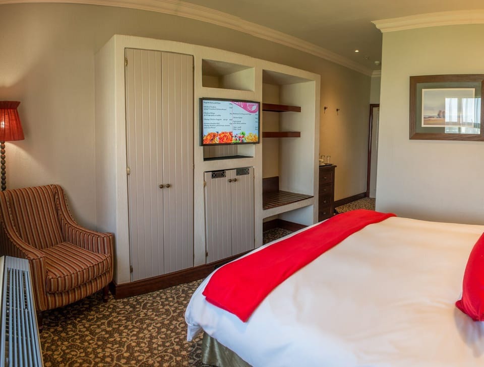 In-room safe, desk, blackout drapes, iron/ironing board (on request)