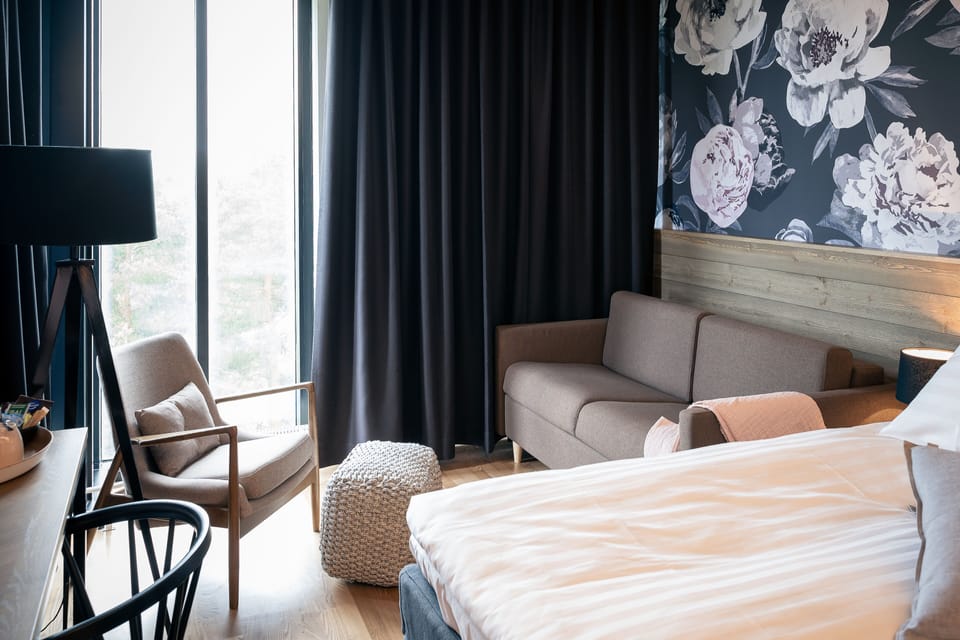 Superior Room, 1 Queen Bed (extra bed possibility) | In-room safe, desk, iron/ironing board, free WiFi