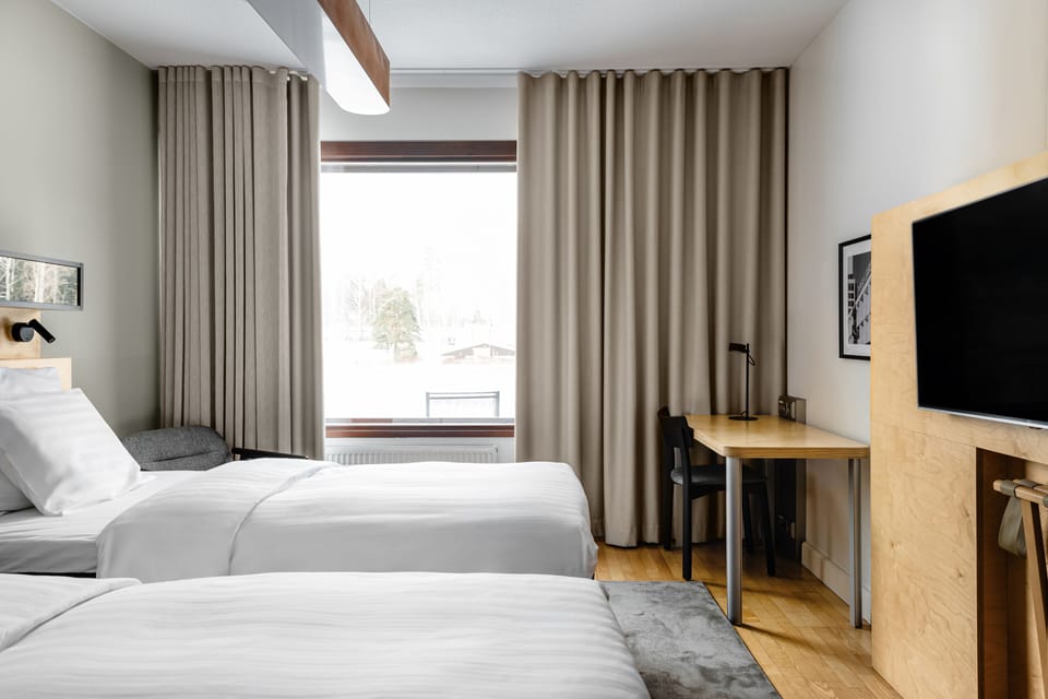 1 bedroom, premium bedding, minibar, in-room safe
