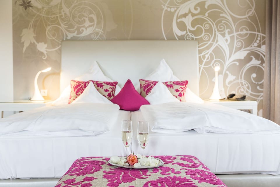 Superior Double Room (Plus) | Hypo-allergenic bedding, free minibar, in-room safe, desk