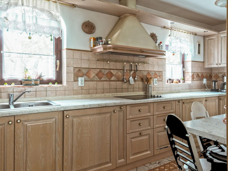 House | Private kitchen | Oven, dishwasher