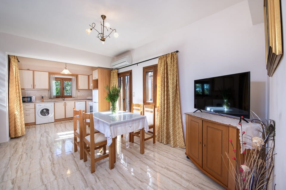 House | Dining