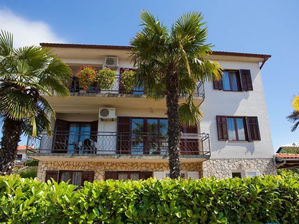 Apartment | Exterior
