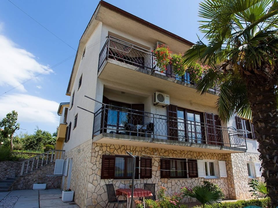 Apartment | Exterior