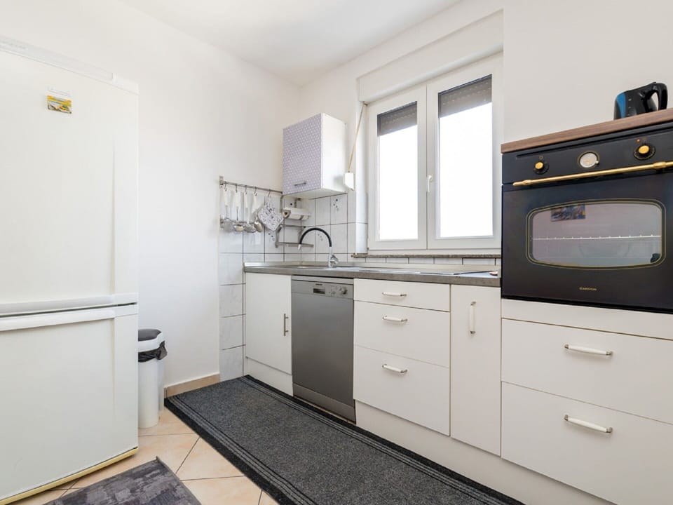 Apartment | Private kitchen | Electric kettle