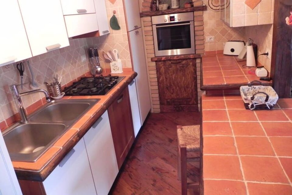 Chalet | Private kitchen | Microwave, dishwasher