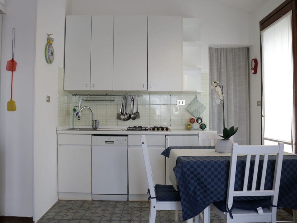 House | Private kitchen | Microwave