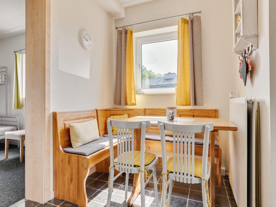 House | Dining