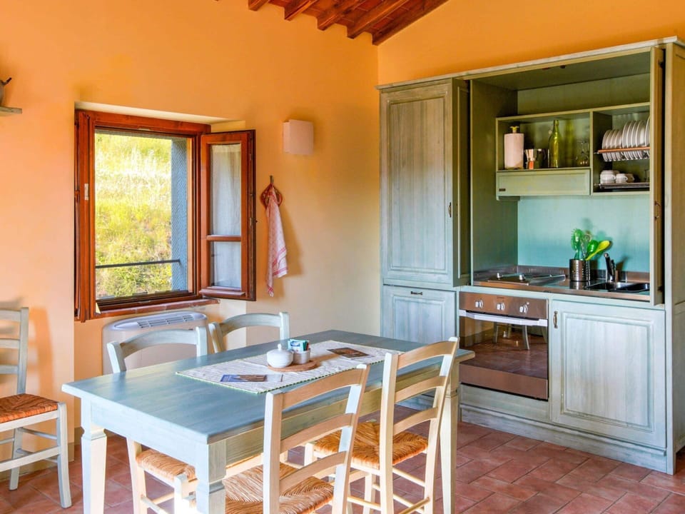 Apartment | Dining