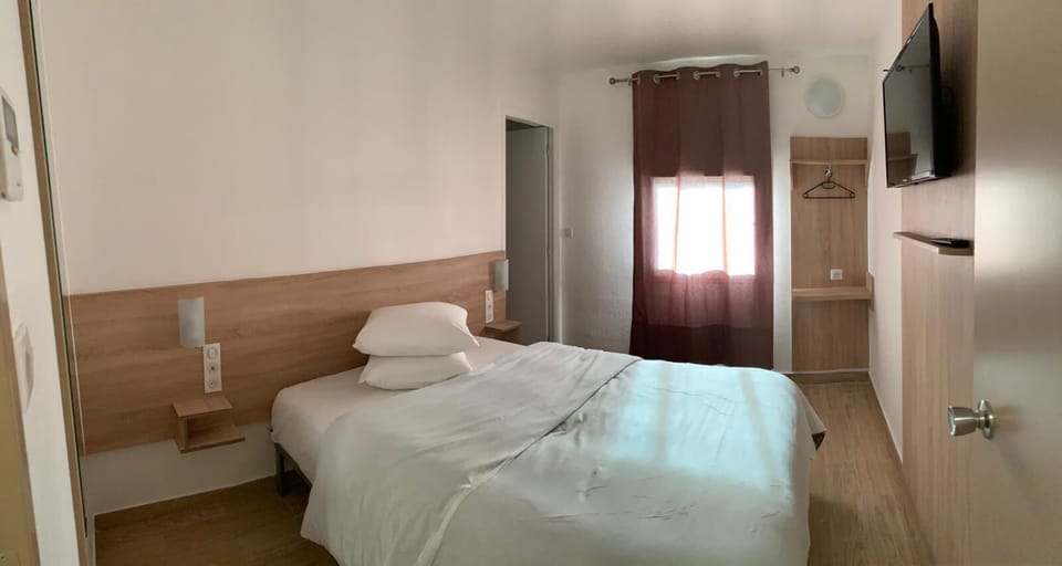 Superior Room | Free WiFi, bed sheets