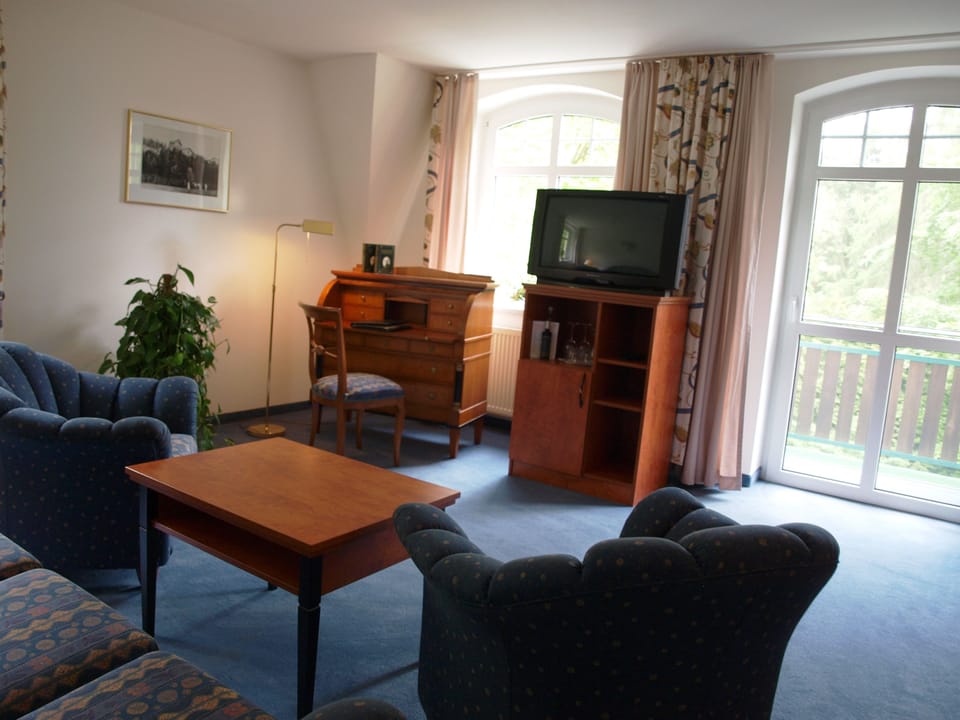 Suite Fontane | Living area | TV