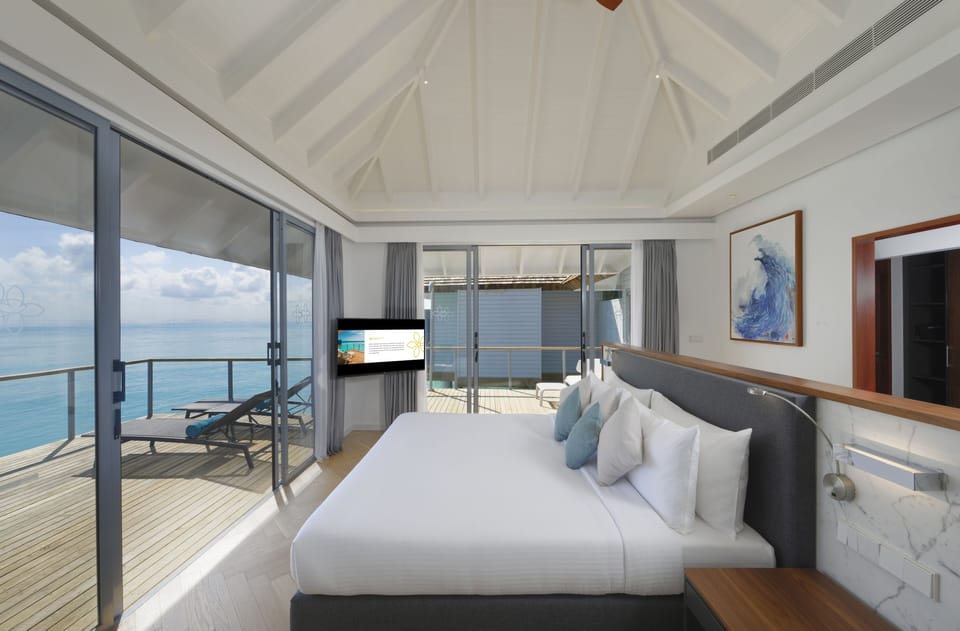 Down comforters, pillowtop beds, minibar, in-room safe