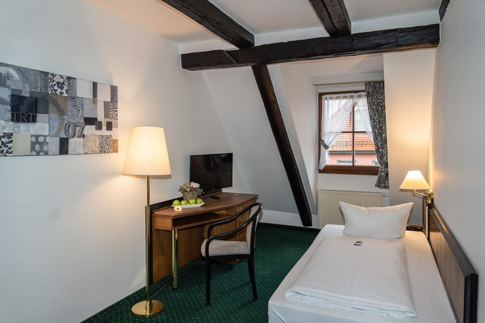 Standard Single Room | Premium bedding, pillowtop beds, minibar, desk