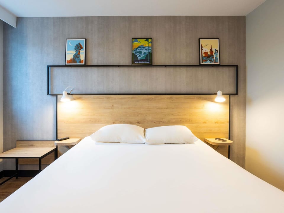 Standard Double Room, 1 Double Bed | Premium bedding, desk, blackout drapes, soundproofing