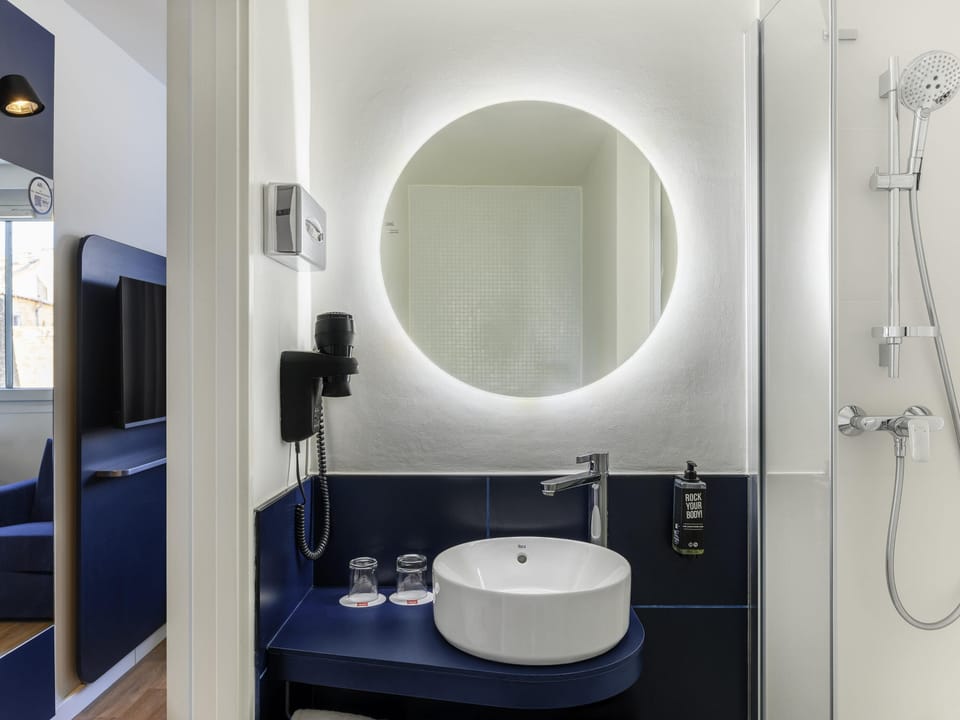 In-room safe, desk, soundproofing, iron/ironing board
