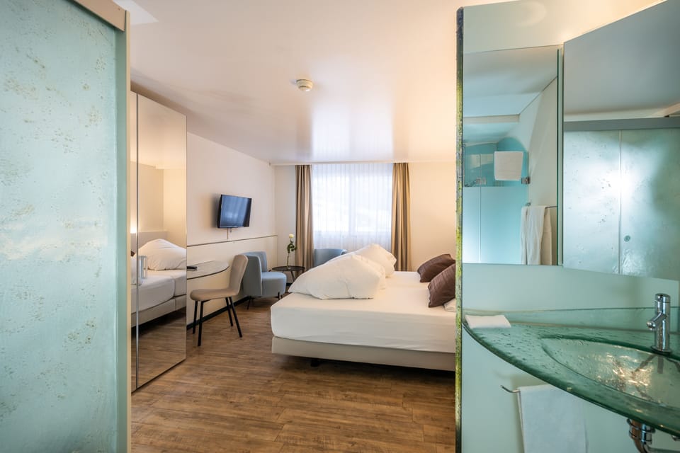 Standard Double Room | Hypo-allergenic bedding, in-room safe, individually furnished, desk