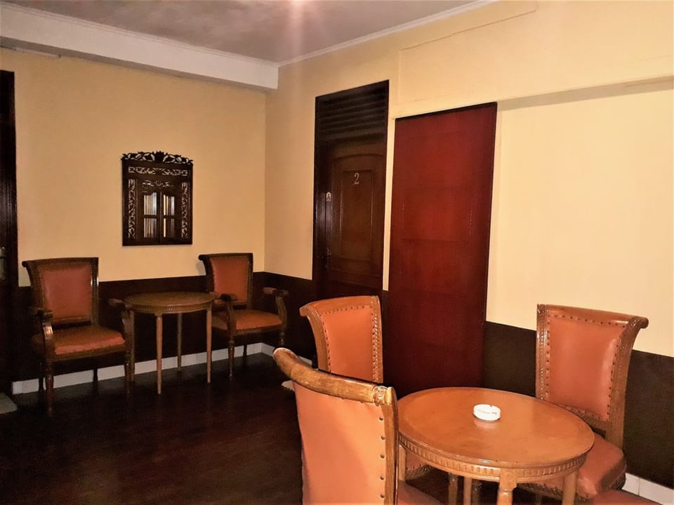 2 Bedrooms | In-room dining