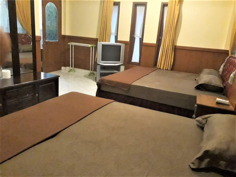 Family Room | Free WiFi, bed sheets