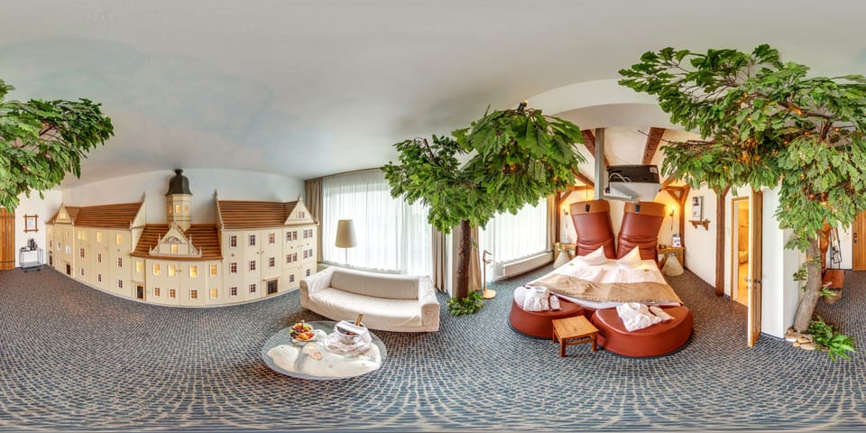 Suite, 1 Double Bed | Minibar, in-room safe, desk, soundproofing
